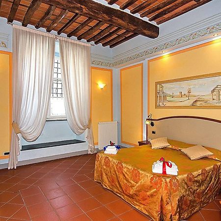 Dimora Dei Guelfi Luxury Rooms Lucca Luaran gambar