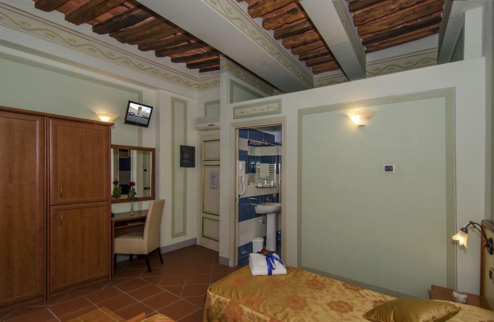 Dimora Dei Guelfi Luxury Rooms Lucca Luaran gambar