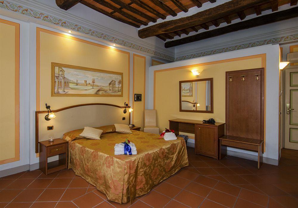 Dimora Dei Guelfi Luxury Rooms Lucca Luaran gambar