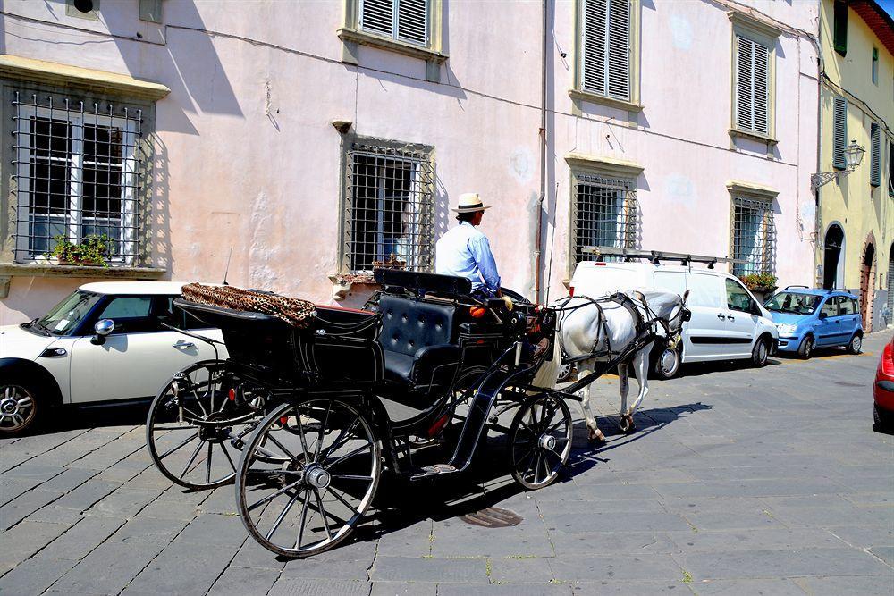 Dimora Dei Guelfi Luxury Rooms Lucca Luaran gambar