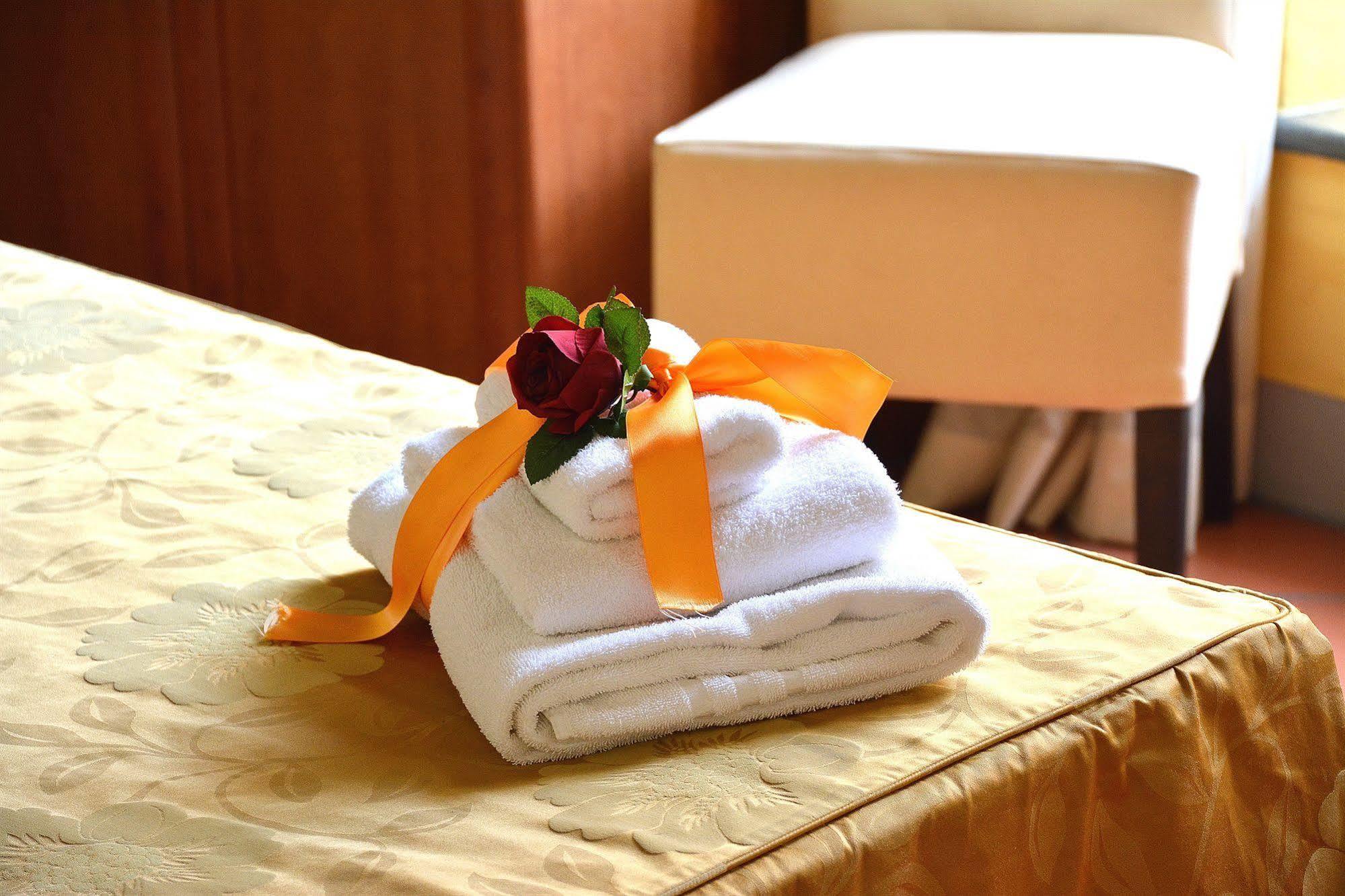 Dimora Dei Guelfi Luxury Rooms Lucca Luaran gambar