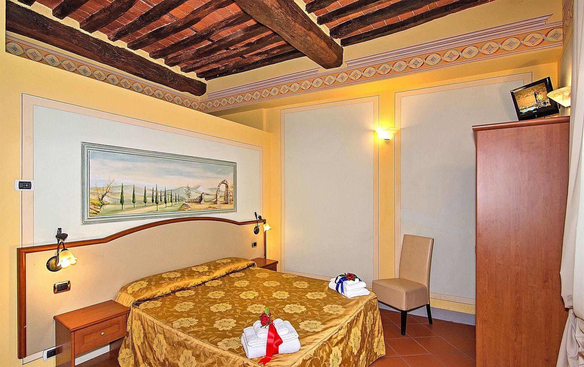 Dimora Dei Guelfi Luxury Rooms Lucca Luaran gambar