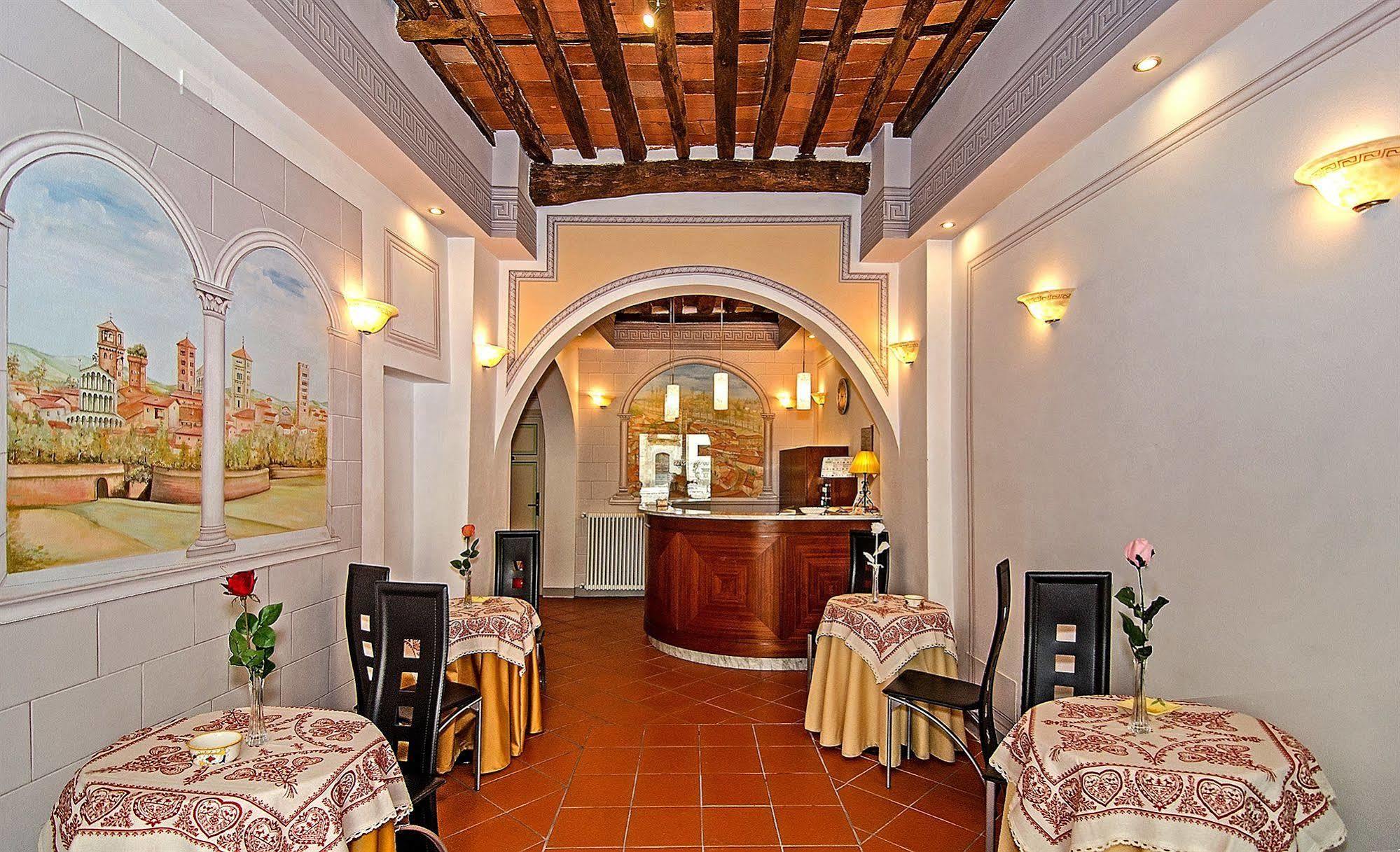 Dimora Dei Guelfi Luxury Rooms Lucca Luaran gambar